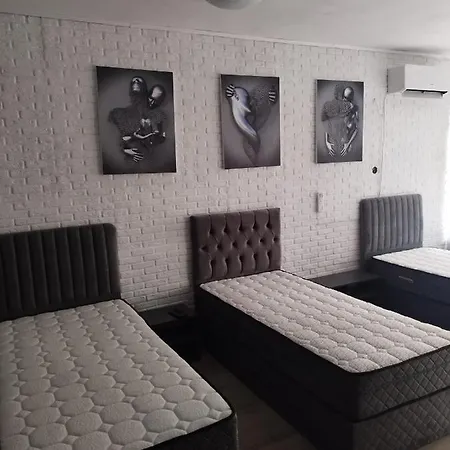 за гости централ Malko Tŭrnovo