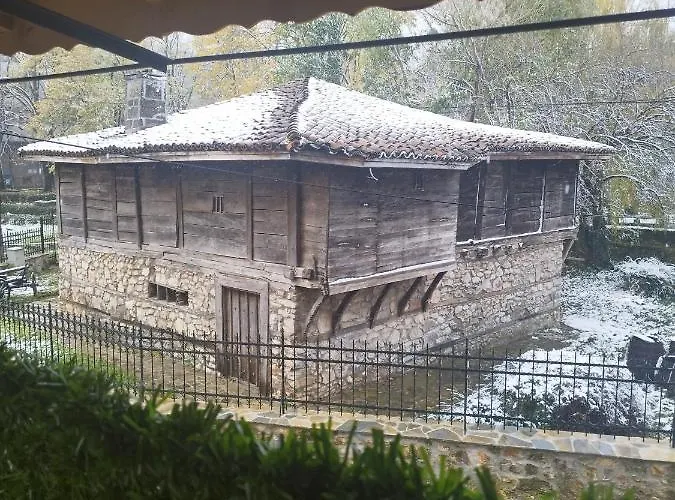 за гости централ * Malko Turnovo